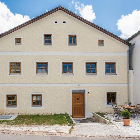 Gehobenes Ambiente In Historischer Wohnung Walting Ngoại thất bức ảnh