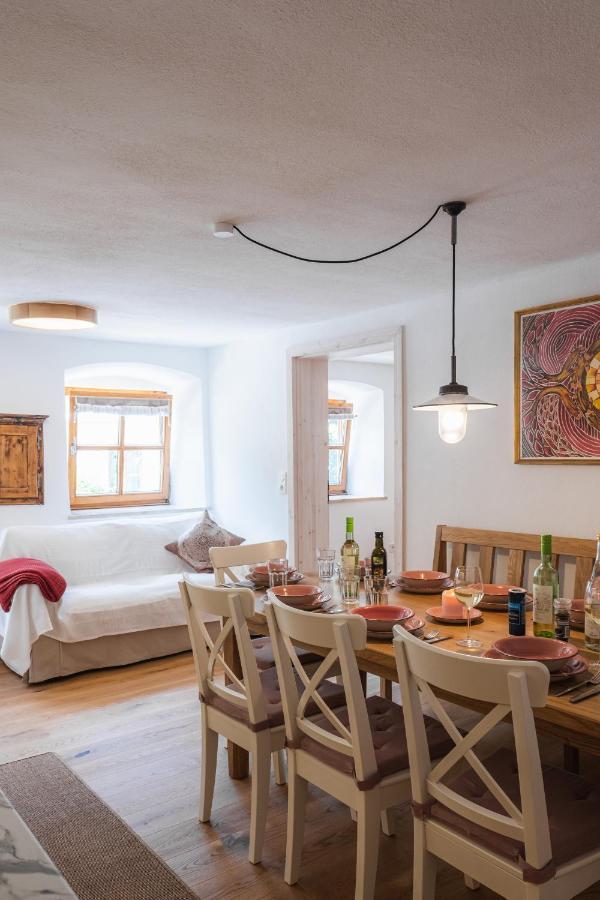 Gehobenes Ambiente In Historischer Wohnung Walting Ngoại thất bức ảnh