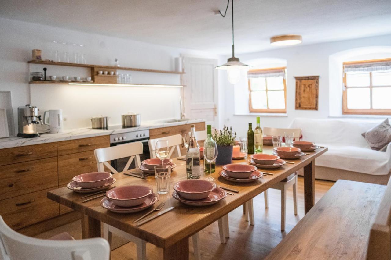 Gehobenes Ambiente In Historischer Wohnung Walting Ngoại thất bức ảnh