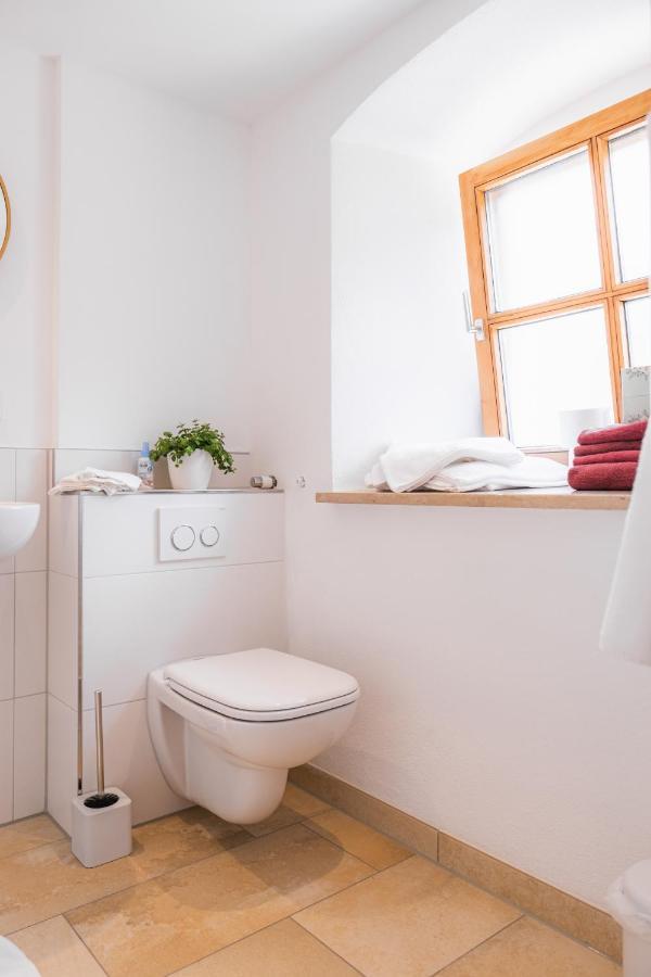 Gehobenes Ambiente In Historischer Wohnung Walting Ngoại thất bức ảnh